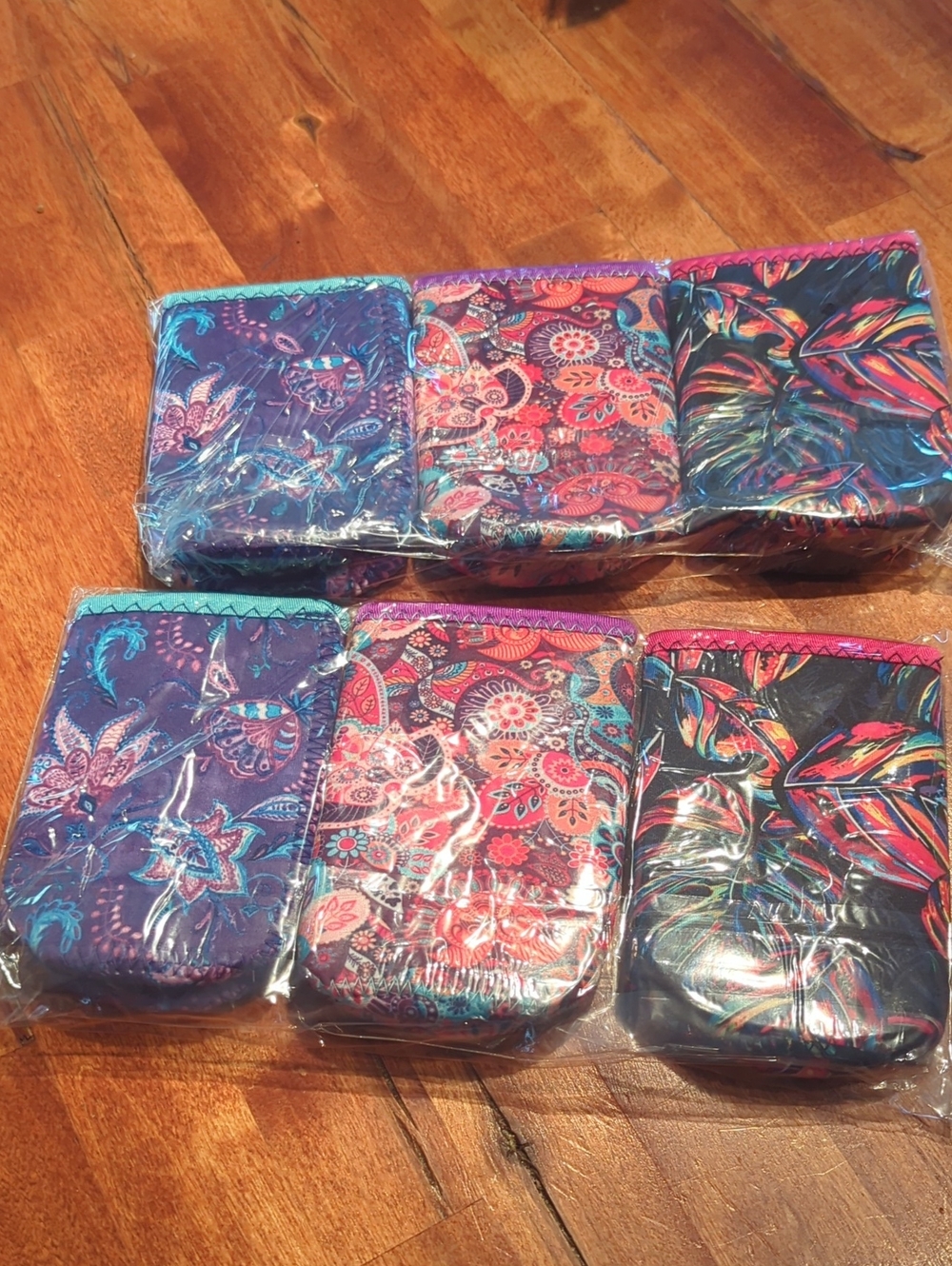 Floral Pattern Compact Wristlet Wallet - Purple Multi